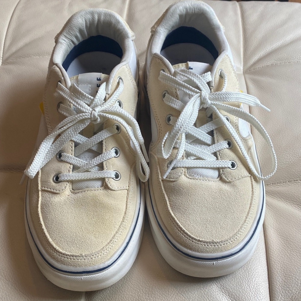 Reef Cream and White Athletic Shoes - Picture 3 of 9